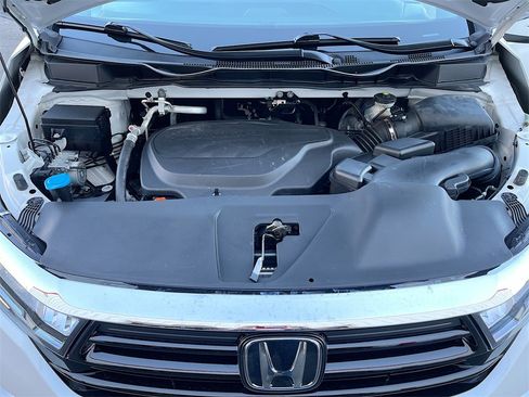 Used 2023 Honda Odyssey Touring image 34
