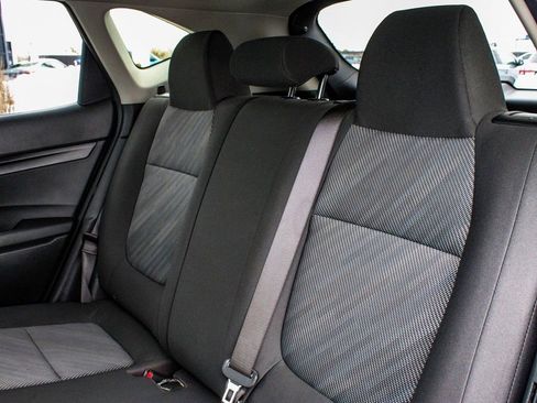 Used 2025 Kia Seltos LX AWD/4WD image 32