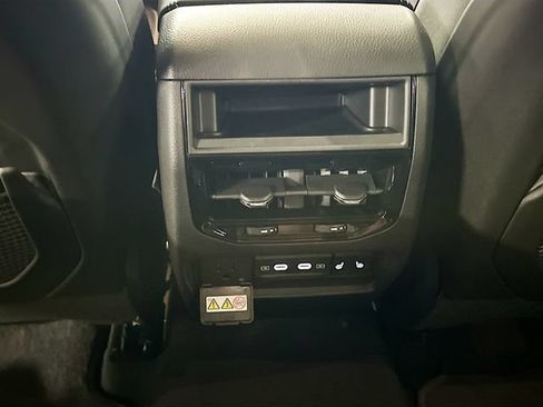 New 2026 Jeep Grand Cherokee Limited w/ Limited Altitude Package AWD/4WD image 28