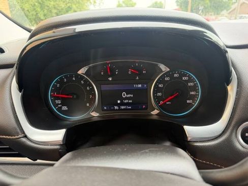 Used 2020 Chevrolet Traverse LT w/ Driver Confidence II Package AWD/4WD image 10