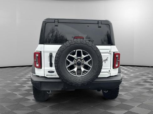 Used 2025 Ford Bronco Badlands image 8