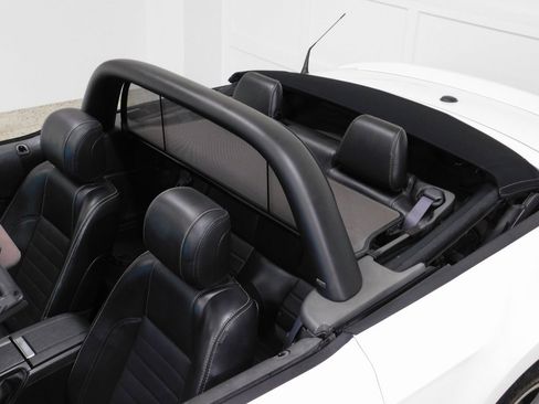 Used 2013 Ford Mustang GT Premium image 41