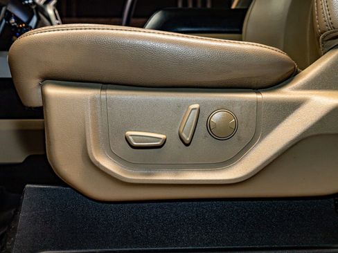 Used 2021 Ford F250 Lariat w/ Lariat Ultimate Package image 19