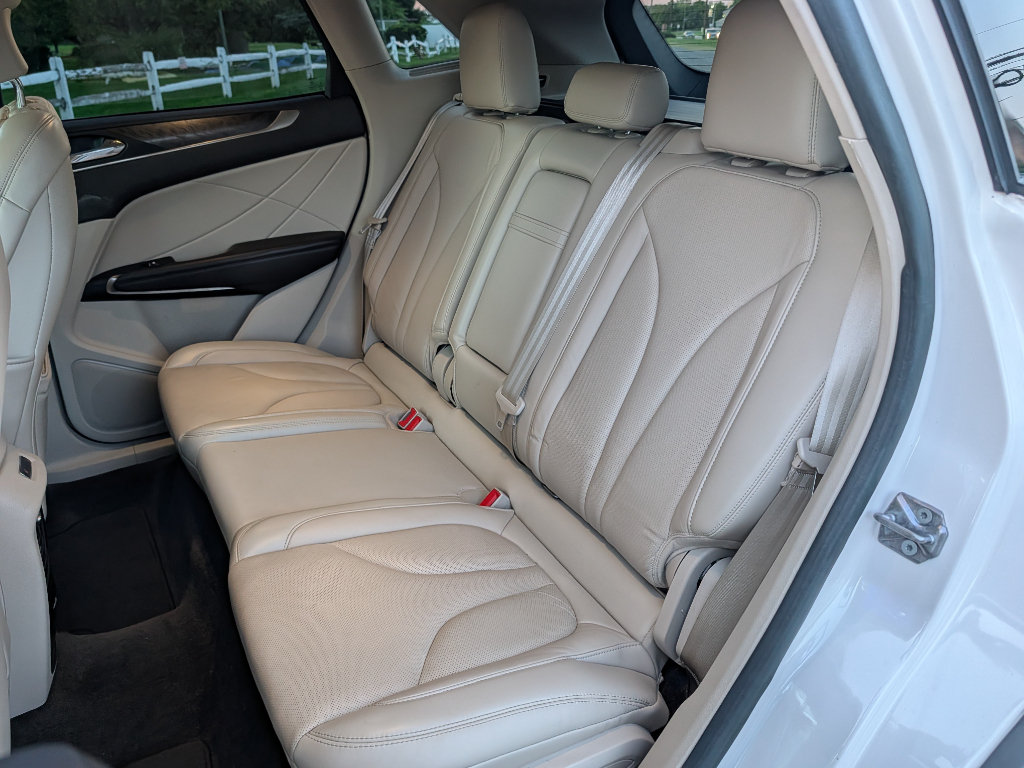 Used 2018 Lincoln MKC Reserve w/ Canadian Touring Package AWD/4WD image 16