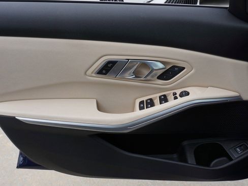 Used 2020 BMW 330i Sedan w/ Driving Assistance Package image 22