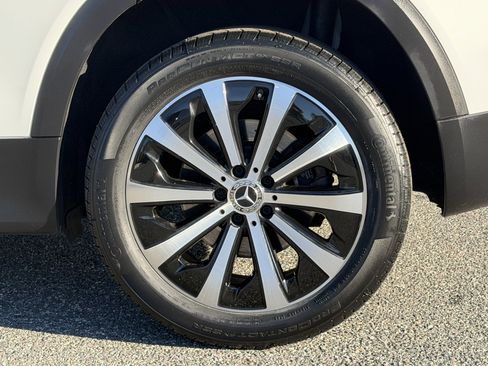 Certified 2022 Mercedes-Benz GLB 250 image 15