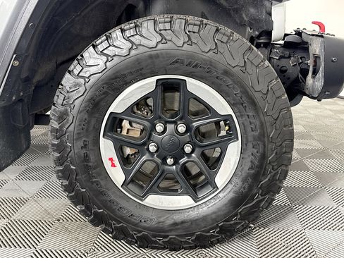 Used 2020 Jeep Wrangler Rubicon w/ Uconnect 4C Nav & Sound Group image 27