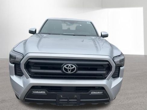 Used 2024 Toyota Tacoma SR5 image 2