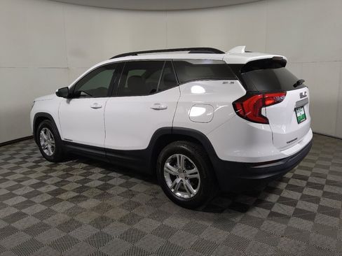 Used 2020 GMC Terrain SLE w/ Driver Convenience Package FWD image 3
