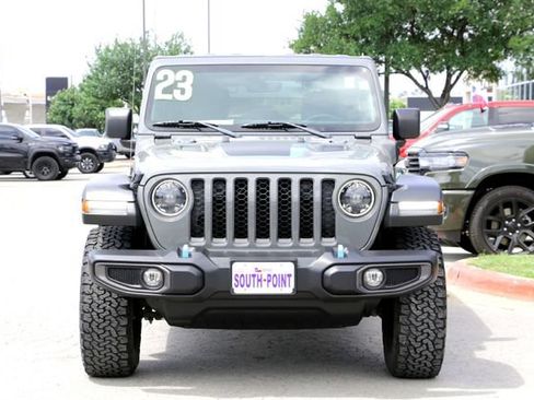Used 2023 Jeep Wrangler Unlimited Rubicon 4xe w/ Cold Weather Group AWD/4WD image 8