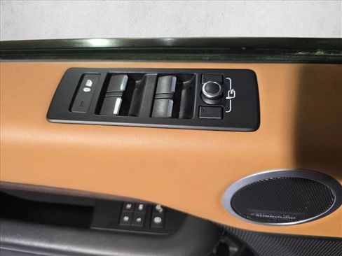 Certified 2018 Land Rover Discovery HSE Luxury AWD/4WD image 29