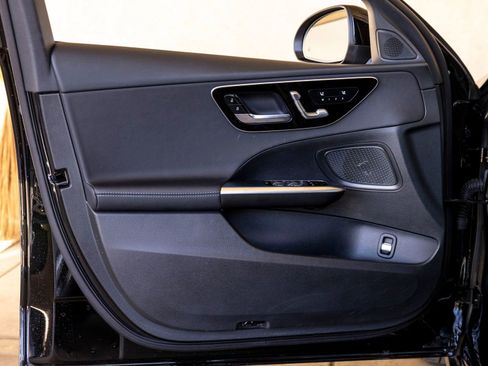 Used 2025 Mercedes-Benz C 300 Sedan image 12