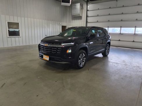 Used 2026 Chevrolet Equinox LT AWD/4WD image 4