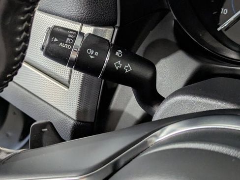 Used 2019 Jaguar XF Prestige image 29