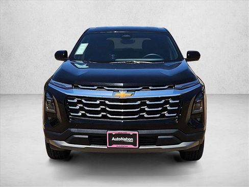 New 2027 Chevrolet Equinox LT w/ Safety and Technology Package FWD image 6