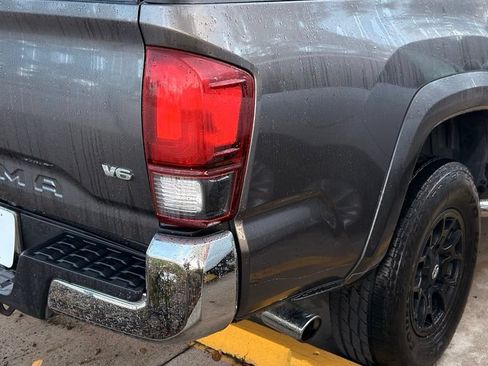 Used 2021 Toyota Tacoma SR5 RWD image 7