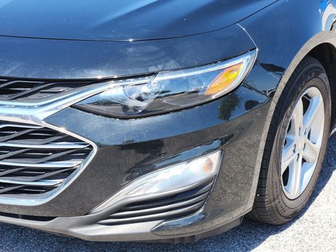 Used 2025 Chevrolet Malibu LS w/ Driver Confidence Package FWD image 11
