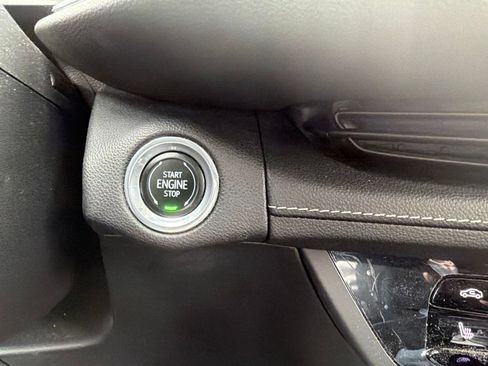 Used 2023 Buick Envision Essence w/ Sport Touring Package AWD/4WD image 20