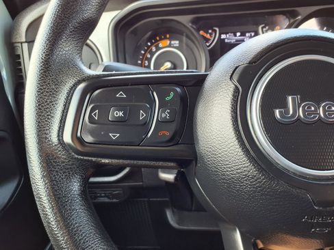 Used 2024 Jeep Wrangler Unlimited Sport AWD/4WD image 18