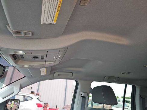 Used 2020 GMC Yukon XL SLE w/ Convenience Package RWD image 17
