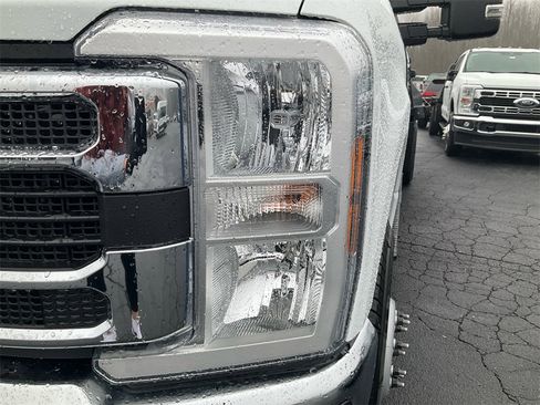 New 2026 Ford F350 XL w/ XL Chrome Package image 8