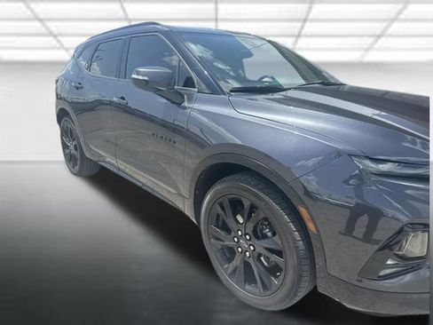 Used 2021 Chevrolet Blazer RS w/ Enhanced Convenience Package FWD image 2