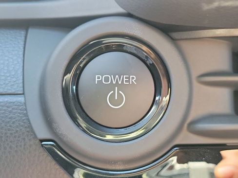 New 2026 Toyota Crown XLE AWD/4WD image 31