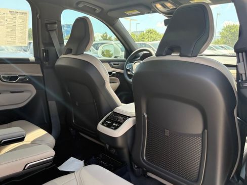 New 2026 Volvo XC90 B6 Ultra w/ Protection Package Premier AWD/4WD image 22