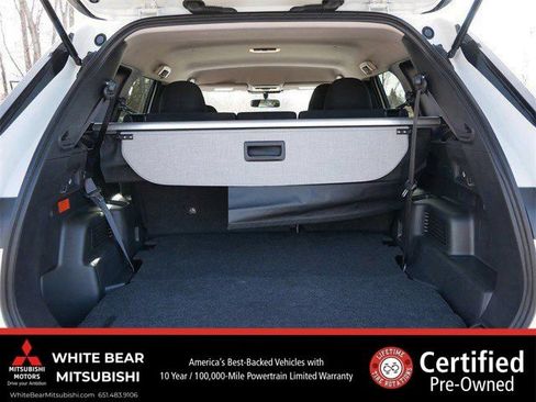 Used 2025 Mitsubishi Outlander ES AWD/4WD image 16