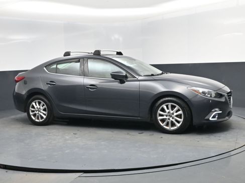 Used 2015 MAZDA MAZDA3 i Grand Touring image 2