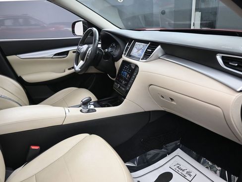 Used 2021 INFINITI QX50 Sensory w/ Cargo Package image 39