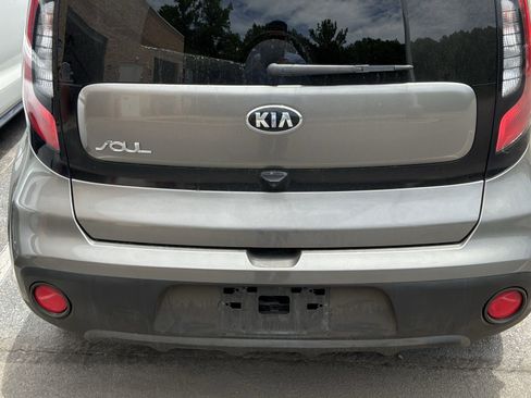 Used 2019 Kia Soul FWD image 7