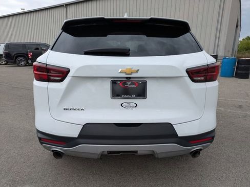 Used 2023 Chevrolet Blazer LT FWD image 5