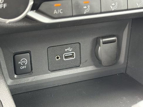 Used 2024 Nissan Sentra S FWD image 13