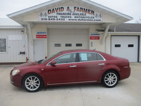 Used 2008 Chevrolet Malibu LTZ w/ Rear Power Package image 12
