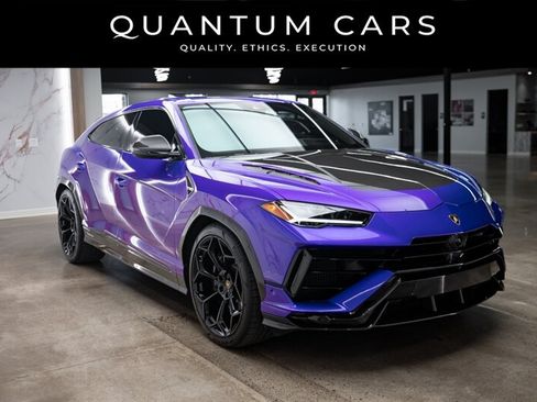 Used 2023 Lamborghini Urus Performante AWD/4WD image 3
