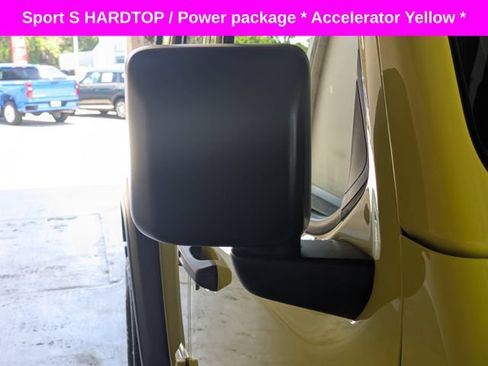 Used 2024 Jeep Wrangler Unlimited Sport AWD/4WD image 12
