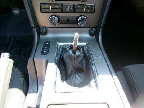 Used 2014 Ford Mustang Coupe w/ V6 Performance Package image 12