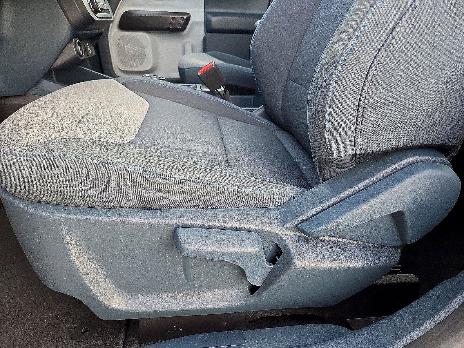 Used 2025 Ford Maverick XLT FWD image 17