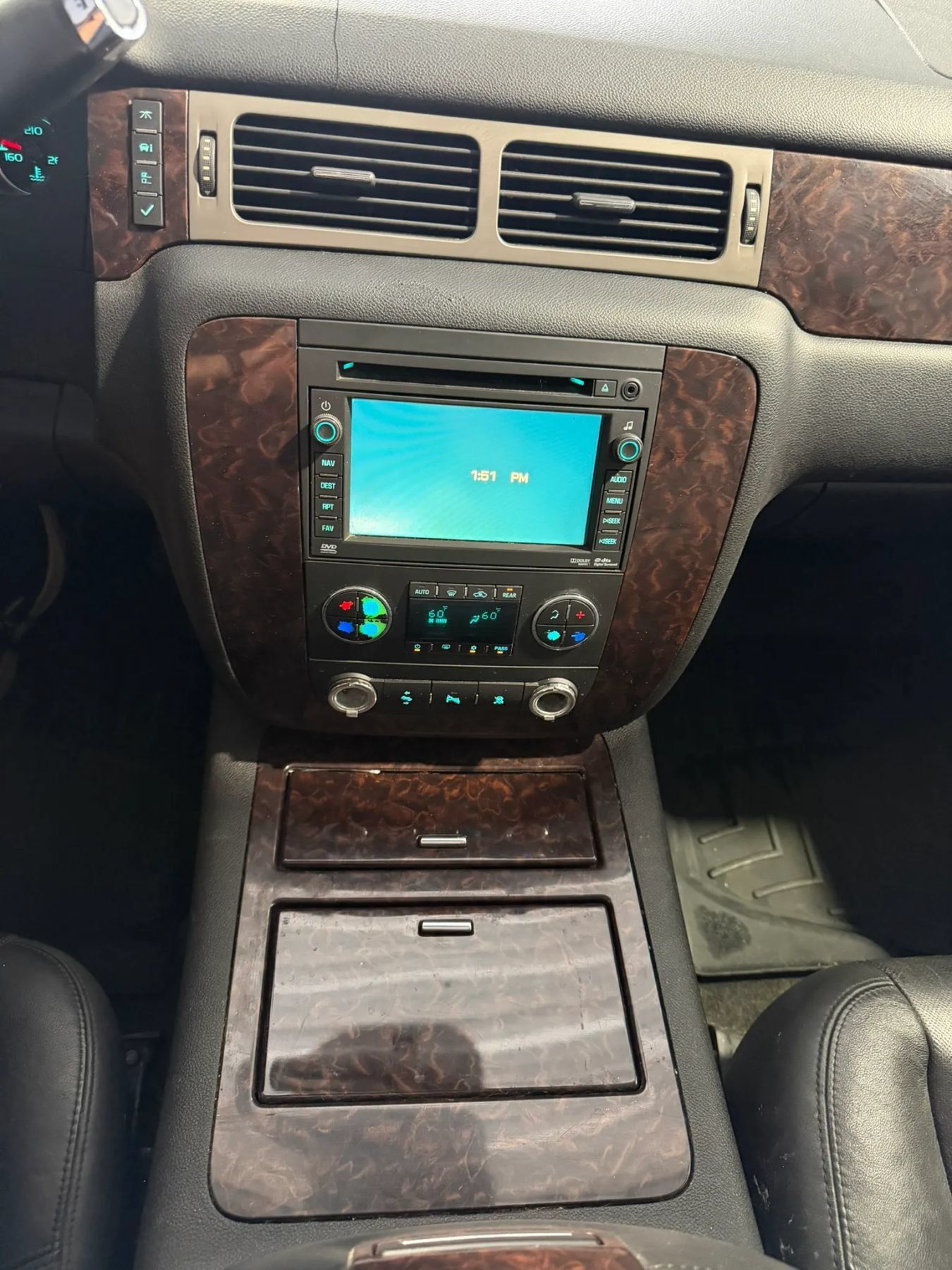 Used 2011 GMC Yukon Denali RWD image 35