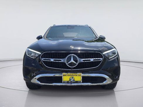 Used 2025 Mercedes-Benz GLC 300 4MATIC image 8