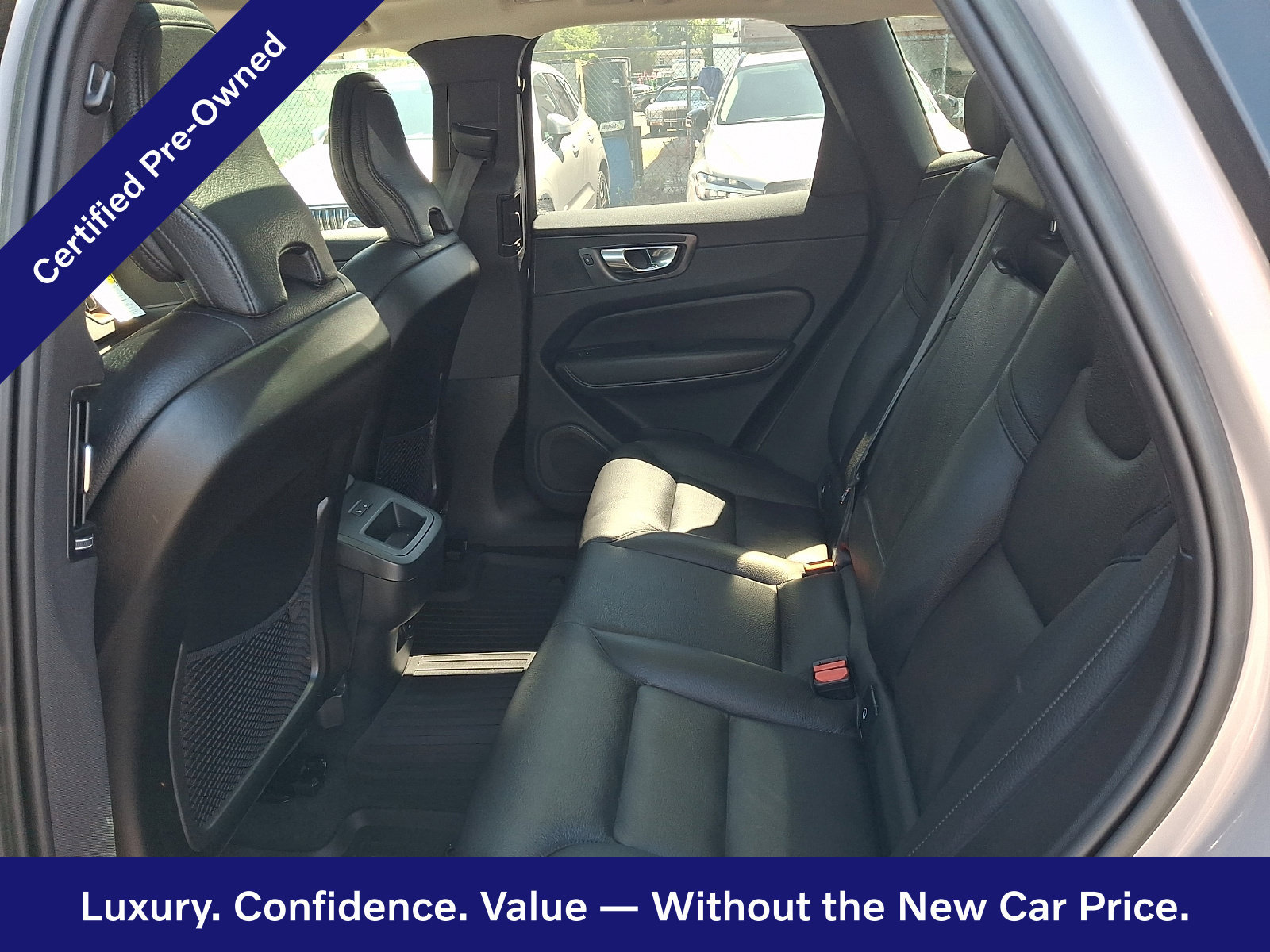 Certified 2023 Volvo XC60 B5 Plus w/ Climate Package AWD/4WD image 11