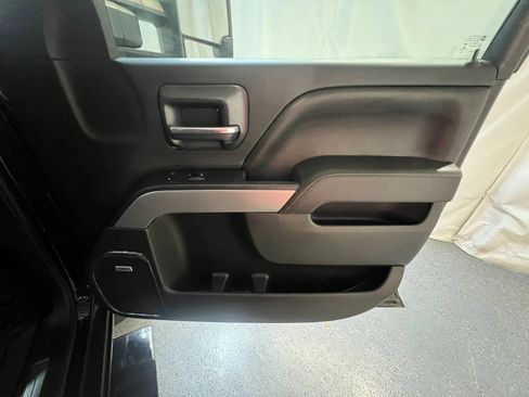 Used 2015 Chevrolet Silverado 2500 LTZ w/ Duramax Plus Package AWD/4WD image 20