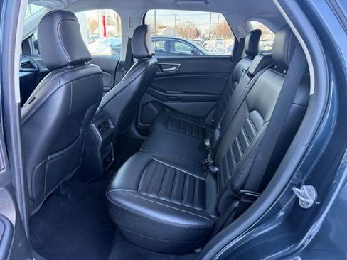 Used 2022 Ford Edge SEL image 16