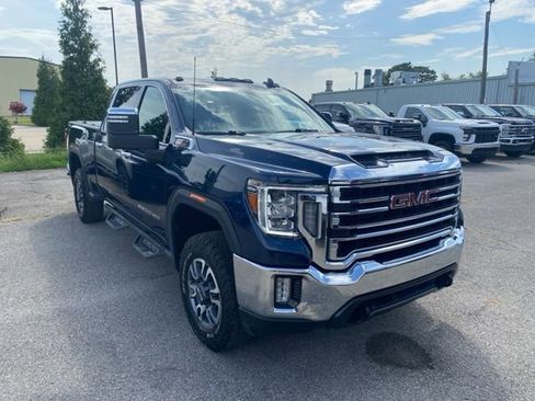 Used 2022 GMC Sierra 2500 SLT w/ SLT Convenience Package AWD/4WD image 8