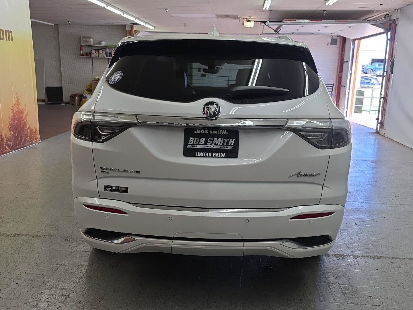 Used 2023 Buick Enclave Avenir w/ LPO, Floor Liner Package AWD/4WD image 6
