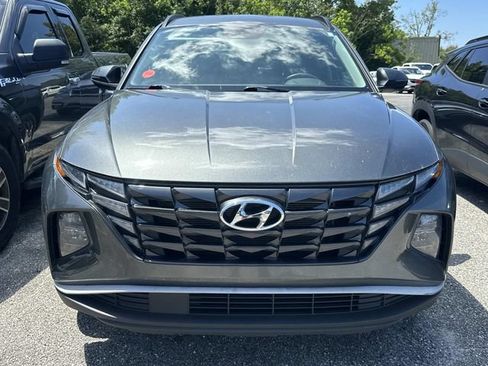 Used 2022 Hyundai Tucson SEL FWD image 2