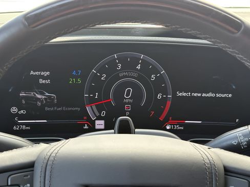 Certified 2024 Cadillac Escalade ESV V AWD/4WD image 24
