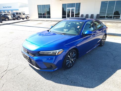 Used 2024 Honda Civic EX image 8