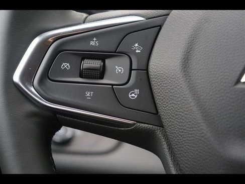 New 2025 Chevrolet Trax ACTIV w/ Driver Confidence Package image 8